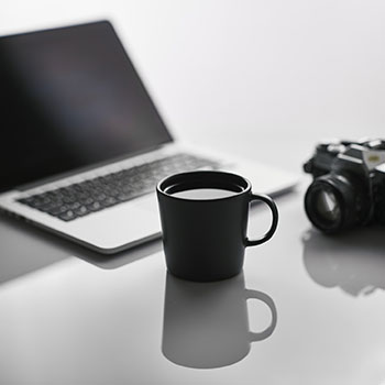 手到擒来,山木自寇,授人之柄,呼天抢地代表是什么生肖;解释作答落实解答